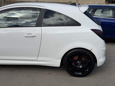Vauxhall Corsa 1.4 16V SRi Hatchback 3dr Petrol Manual Euro 5 (A/C) (100 ps) - U2439