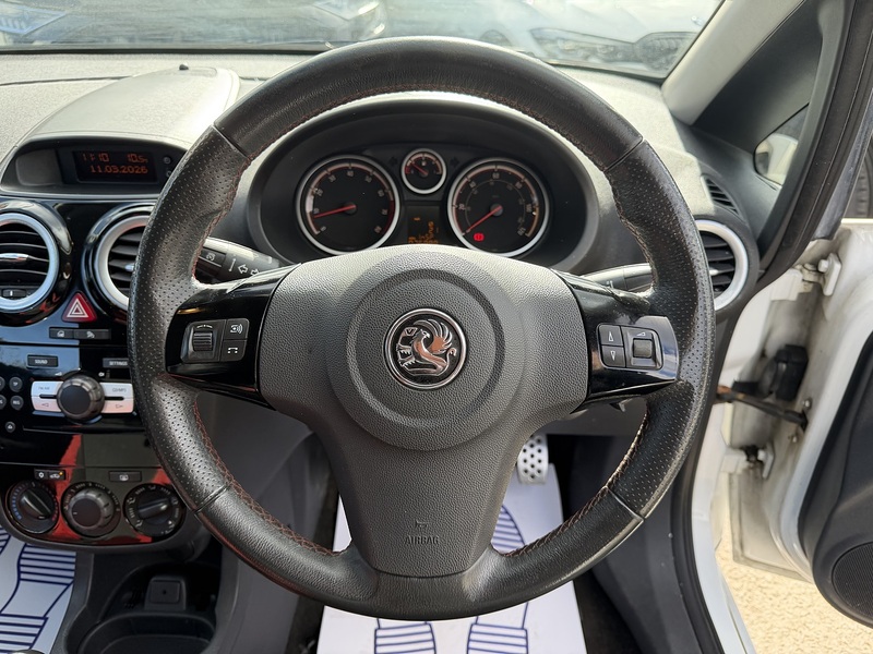 Vauxhall Corsa 1.4 16V SRi Hatchback 3dr Petrol Manual Euro 5 (A/C) (100 ps) - U2439