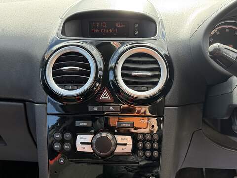 Vauxhall Corsa 1.4 16V SRi Hatchback 3dr Petrol Manual Euro 5 (A/C) (100 ps) - U2439