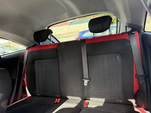 Vauxhall Corsa 1.4 16V SRi Hatchback 3dr Petrol Manual Euro 5 (A/C) (100 ps) - U2439