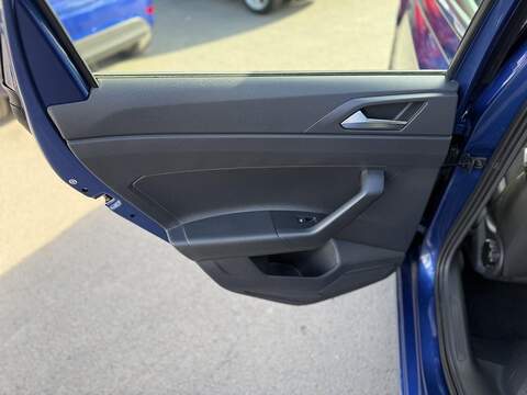 Volkswagen Polo 1.0 EVO Life Hatchback 5dr Petrol Manual Euro 6 (s/s) (80 ps) - U2440