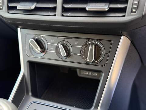 Volkswagen Polo 1.0 EVO Life Hatchback 5dr Petrol Manual Euro 6 (s/s) (80 ps) - U2440