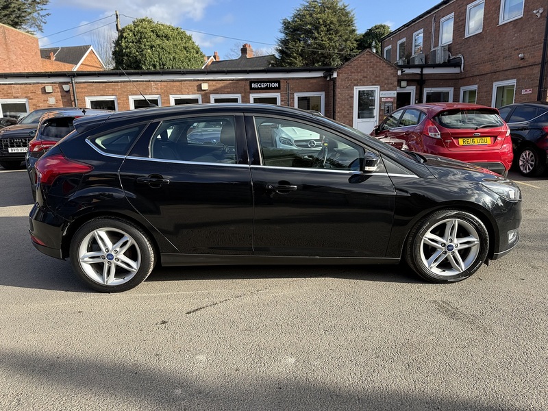 Ford Focus 1.0T EcoBoost Titanium Hatchback 5dr Petrol Manual Euro 6 (s/s) (125 ps) - U2441