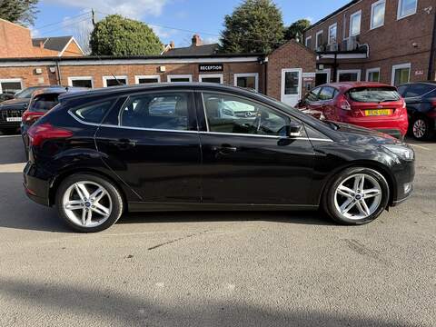 Ford Focus 1.0T EcoBoost Titanium Hatchback 5dr Petrol Manual Euro 6 (s/s) (125 ps) - U2441