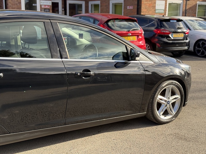 Ford Focus 1.0T EcoBoost Titanium Hatchback 5dr Petrol Manual Euro 6 (s/s) (125 ps) - U2441