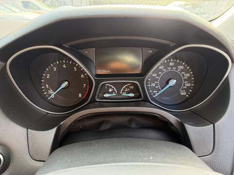 Ford Focus 1.0T EcoBoost Titanium Hatchback 5dr Petrol Manual Euro 6 (s/s) (125 ps) - U2441