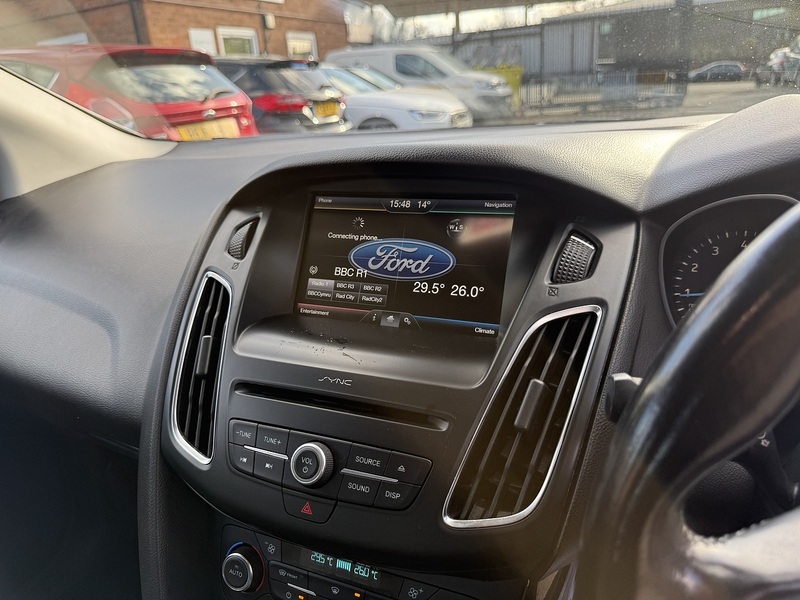 Ford Focus 1.0T EcoBoost Titanium Hatchback 5dr Petrol Manual Euro 6 (s/s) (125 ps) - U2441