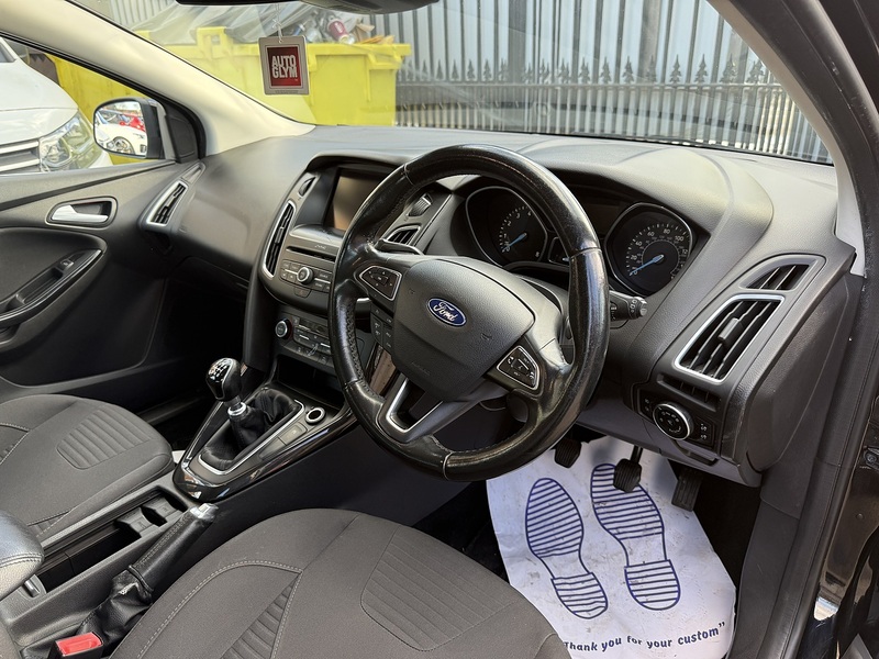 Ford Focus 1.0T EcoBoost Titanium Hatchback 5dr Petrol Manual Euro 6 (s/s) (125 ps) - U2441
