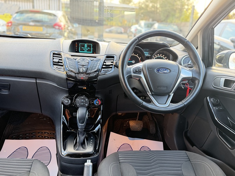 Ford Fiesta 1.0T EcoBoost Zetec Hatchback 5dr Petrol Powershift Euro 6 (100 ps) - U2442