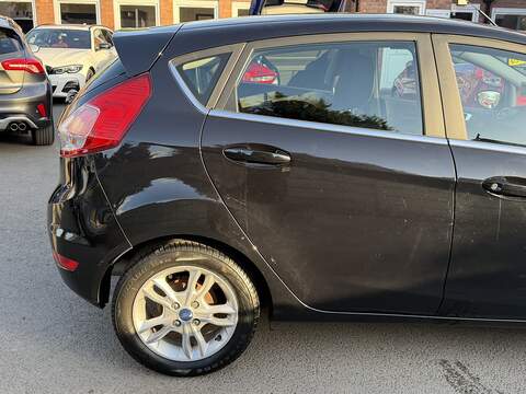 Ford Fiesta 1.0T EcoBoost Zetec Hatchback 5dr Petrol Powershift Euro 6 (100 ps) - U2442