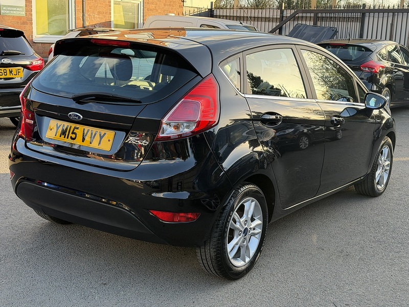 Ford Fiesta 1.0T EcoBoost Zetec Hatchback 5dr Petrol Powershift Euro 6 (100 ps) - U2442