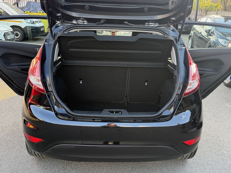 Ford Fiesta 1.0T EcoBoost Zetec Hatchback 5dr Petrol Powershift Euro 6 (100 ps) - U2442