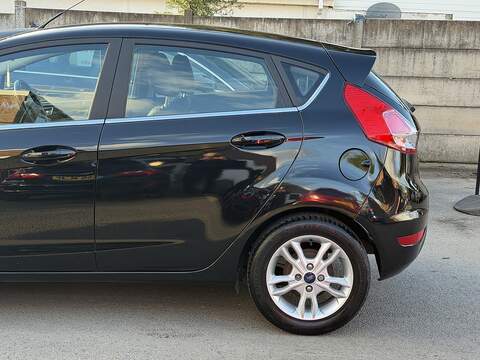 Ford Fiesta 1.0T EcoBoost Zetec Hatchback 5dr Petrol Powershift Euro 6 (100 ps) - U2442