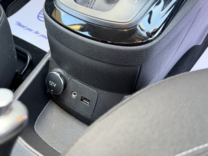 Ford Fiesta 1.0T EcoBoost Zetec Hatchback 5dr Petrol Powershift Euro 6 (100 ps) - U2442