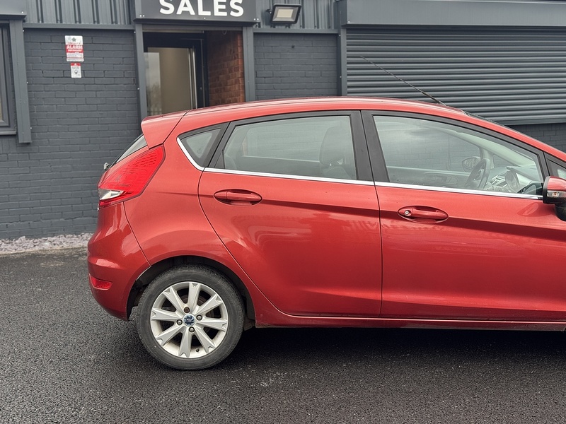 Ford Fiesta Zetec - U2444