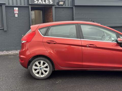 Ford Fiesta Zetec - U2444