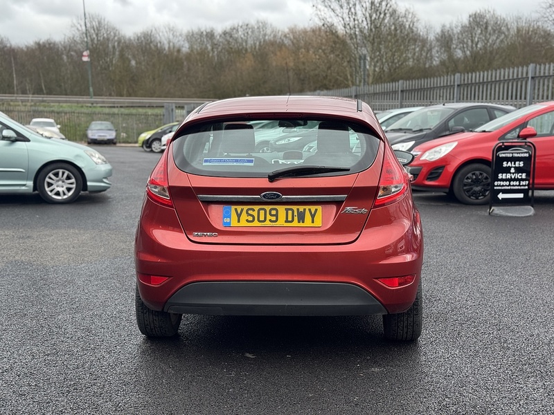 Ford Fiesta Zetec - U2444
