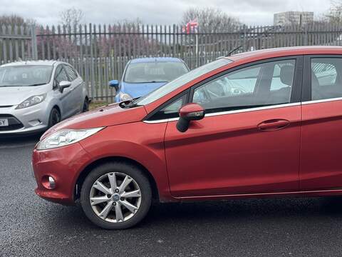 Ford Fiesta Zetec - U2444