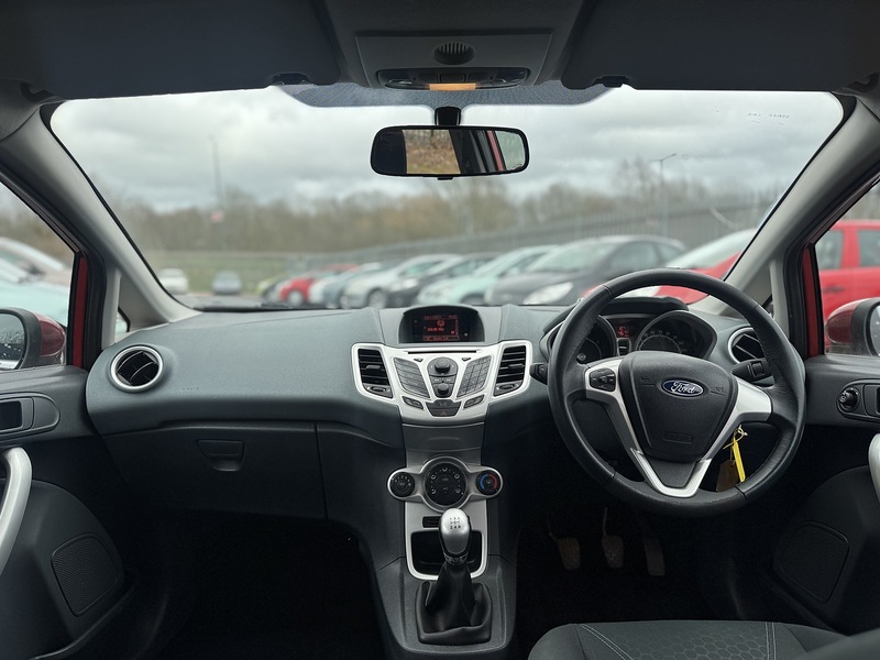 Ford Fiesta Zetec - U2444