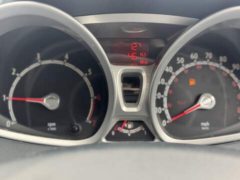 Ford Fiesta Zetec - U2444