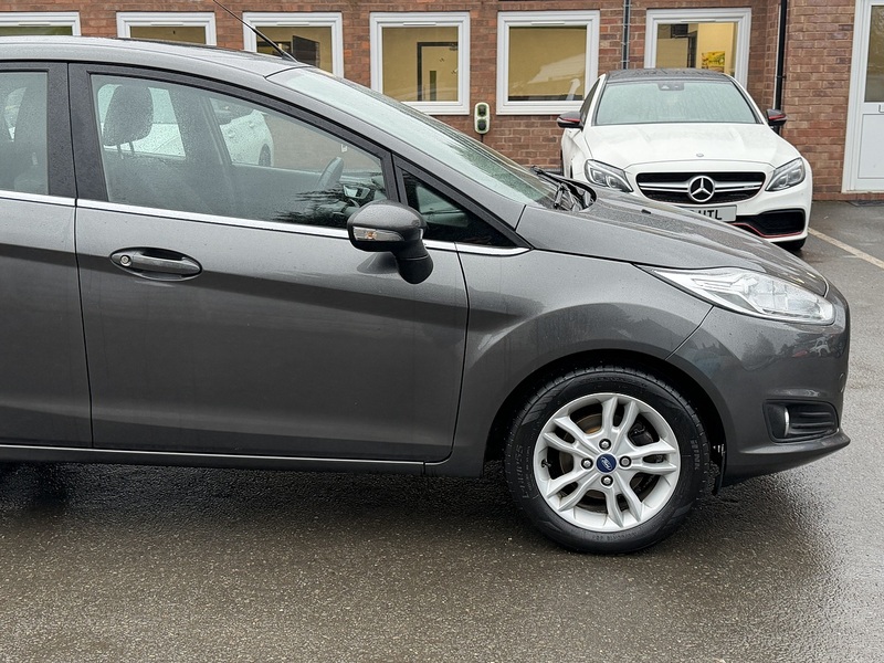 Ford Fiesta 1.0T EcoBoost Zetec Hatchback 5dr Petrol Powershift Euro 6 (100 ps) - U2446