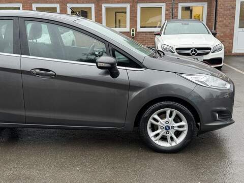 Ford Fiesta 1.0T EcoBoost Zetec Hatchback 5dr Petrol Powershift Euro 6 (100 ps) - U2446