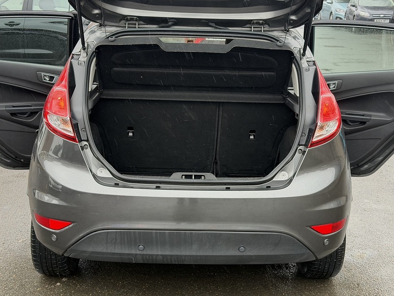 Ford Fiesta 1.0T EcoBoost Zetec Hatchback 5dr Petrol Powershift Euro 6 (100 ps) - U2446