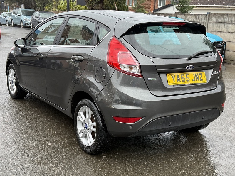 Ford Fiesta 1.0T EcoBoost Zetec Hatchback 5dr Petrol Powershift Euro 6 (100 ps) - U2446