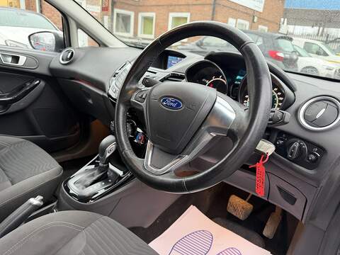 Ford Fiesta 1.0T EcoBoost Zetec Hatchback 5dr Petrol Powershift Euro 6 (100 ps) - U2446