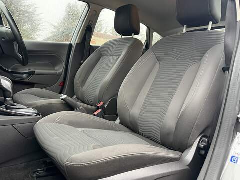 Ford Fiesta 1.0T EcoBoost Zetec Hatchback 5dr Petrol Powershift Euro 6 (100 ps) - U2446