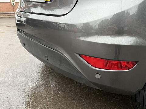 Ford Fiesta 1.0T EcoBoost Zetec Hatchback 5dr Petrol Powershift Euro 6 (100 ps) - U2446