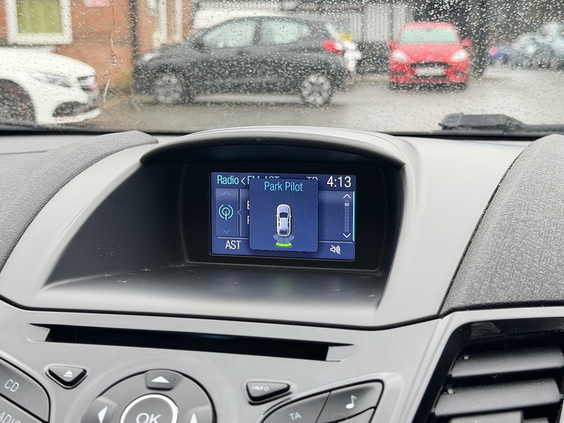 Ford Fiesta 1.0T EcoBoost Zetec Hatchback 5dr Petrol Powershift Euro 6 (100 ps) - U2446