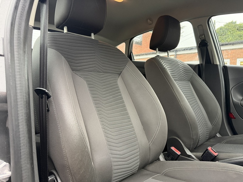 Ford Fiesta 1.0T EcoBoost Zetec Hatchback 5dr Petrol Powershift Euro 6 (100 ps) - U2446