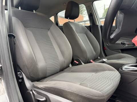 Ford Fiesta 1.0T EcoBoost Zetec Hatchback 5dr Petrol Powershift Euro 6 (100 ps) - U2446