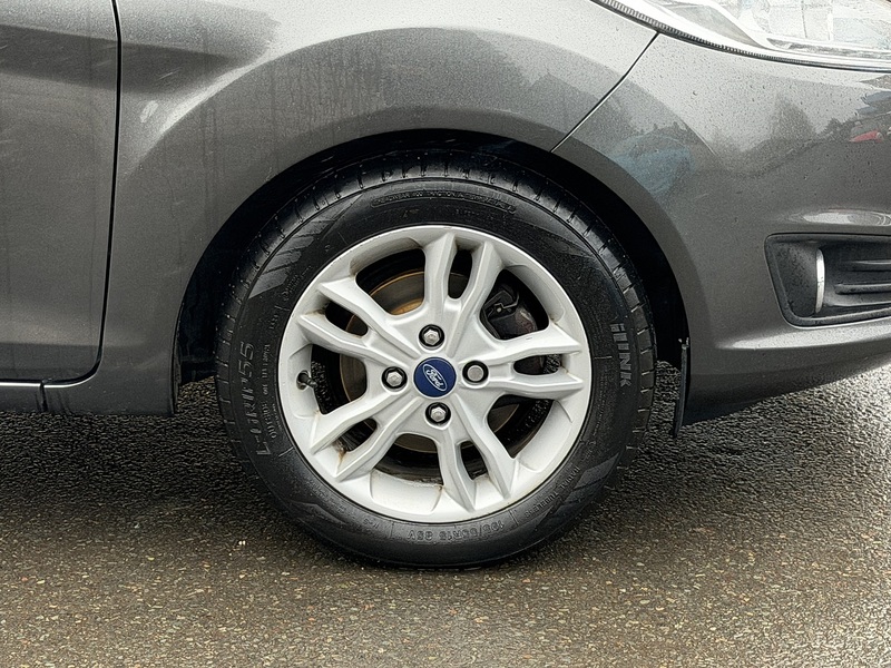Ford Fiesta 1.0T EcoBoost Zetec Hatchback 5dr Petrol Powershift Euro 6 (100 ps) - U2446