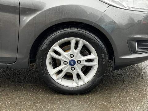 Ford Fiesta 1.0T EcoBoost Zetec Hatchback 5dr Petrol Powershift Euro 6 (100 ps) - U2446