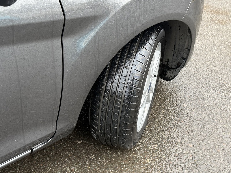 Ford Fiesta 1.0T EcoBoost Zetec Hatchback 5dr Petrol Powershift Euro 6 (100 ps) - U2446