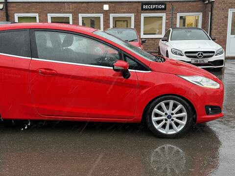 Ford Fiesta 1.0T EcoBoost Titanium Hatchback 3dr Petrol Powershift Euro 6 (100 ps) - U2447