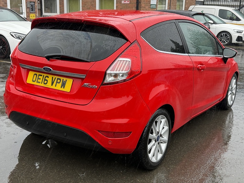 Ford Fiesta 1.0T EcoBoost Titanium Hatchback 3dr Petrol Powershift Euro 6 (100 ps) - U2447