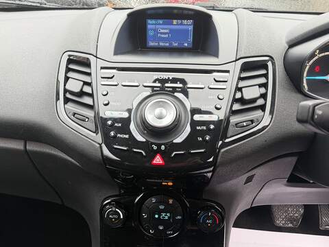 Ford Fiesta 1.0T EcoBoost Titanium Hatchback 3dr Petrol Powershift Euro 6 (100 ps) - U2447