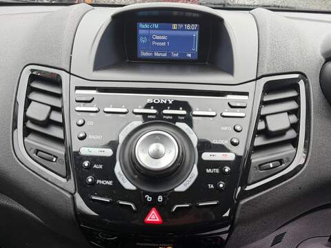 Ford Fiesta 1.0T EcoBoost Titanium Hatchback 3dr Petrol Powershift Euro 6 (100 ps) - U2447