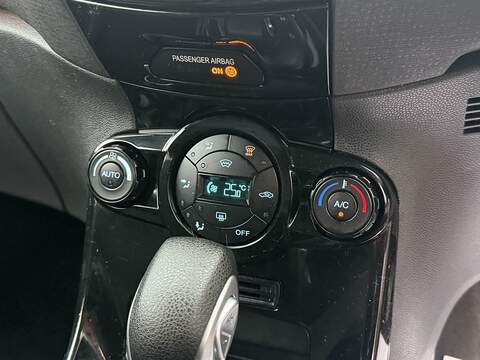 Ford Fiesta 1.0T EcoBoost Titanium Hatchback 3dr Petrol Powershift Euro 6 (100 ps) - U2447