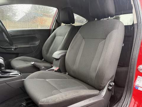 Ford Fiesta 1.0T EcoBoost Titanium Hatchback 3dr Petrol Powershift Euro 6 (100 ps) - U2447