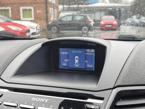 Ford Fiesta 1.0T EcoBoost Titanium Hatchback 3dr Petrol Powershift Euro 6 (100 ps) - U2447