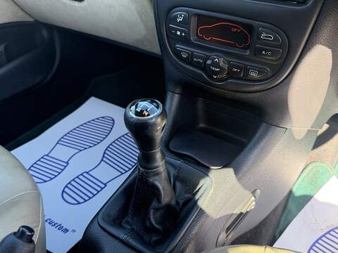 Peugeot 206 Hatchback 0.0 Petrol - U2450