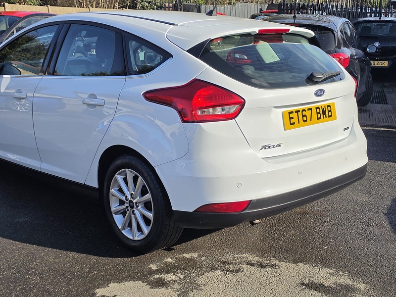 Ford Focus 1.0T EcoBoost Titanium Hatchback 5dr Petrol Auto Euro 6 (s/s) (125 ps) - U2454
