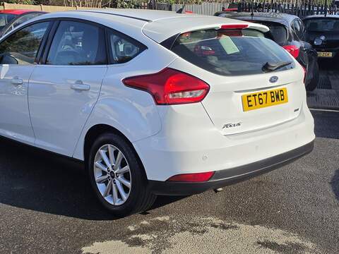 Ford Focus 1.0T EcoBoost Titanium Hatchback 5dr Petrol Auto Euro 6 (s/s) (125 ps) - U2454