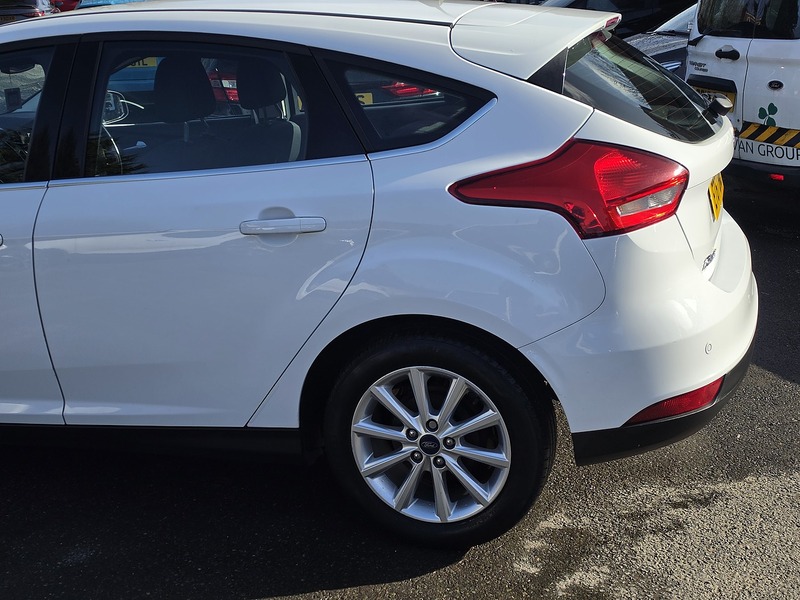 Ford Focus 1.0T EcoBoost Titanium Hatchback 5dr Petrol Auto Euro 6 (s/s) (125 ps) - U2454
