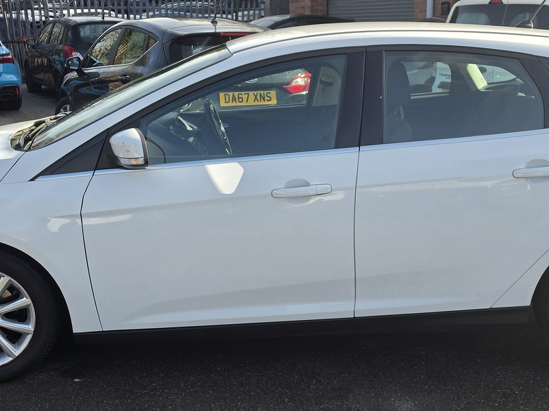 Ford Focus 1.0T EcoBoost Titanium Hatchback 5dr Petrol Auto Euro 6 (s/s) (125 ps) - U2454