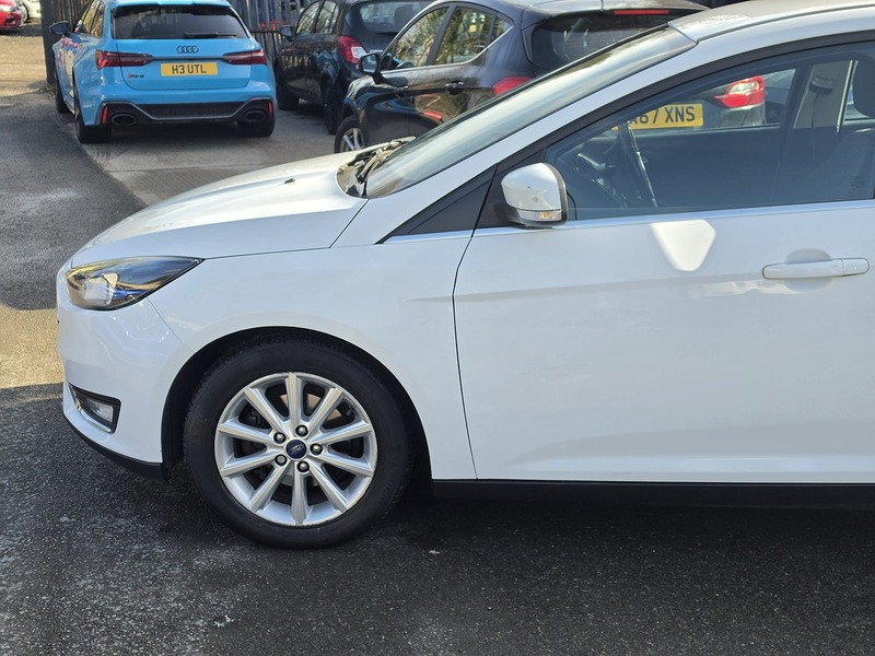 Ford Focus 1.0T EcoBoost Titanium Hatchback 5dr Petrol Auto Euro 6 (s/s) (125 ps) - U2454